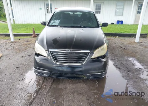 2013 Chrysler 200 Touring из США, поврежденный, VIN 1C3CCBBB5DN600590